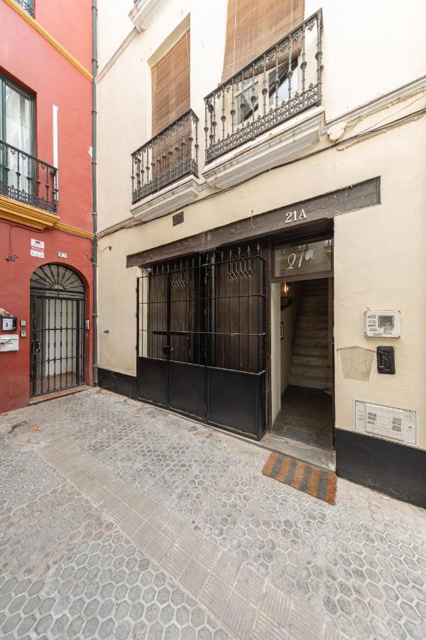 Revuelta'S Home Sevilla Buitenkant foto